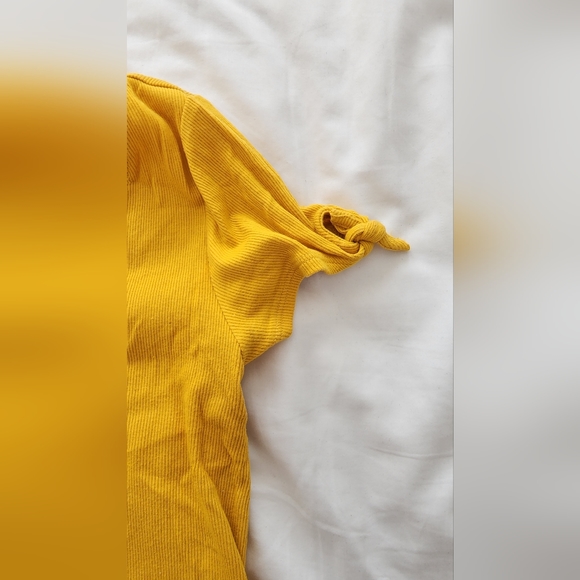 Top - Picture 4 of 4